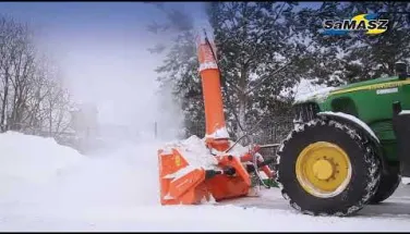 Видео работы снегоочистительного плуга Торнадо (Польша)